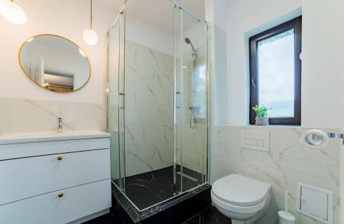 Busteni Apartment | Romantic Jacuzzi Zamora Apartments -Adults Only