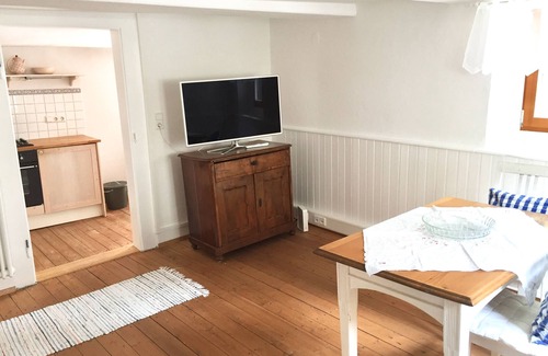 Herdern-Nord Apartment | Romantic, listed holiday apartment in Freiburg-Herdern on the church square