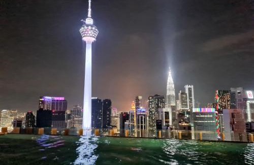 Golden Triangle Apartment | Romantic Log Cabin - walk to KL Tower, KLCC, Bukit Bintang