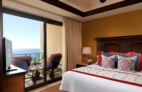Marina Resort | Romantic Luxury Ocean Front One Bedroom Condo, in the heart of cabo