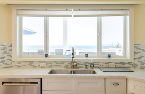 Faria Beach House | Romantic Luxury Water Front near Santa Barbara