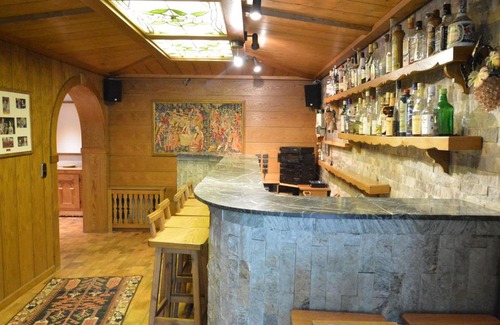 Strotzbusch House | Romantic Mansion in Strotzb sch by the Forest