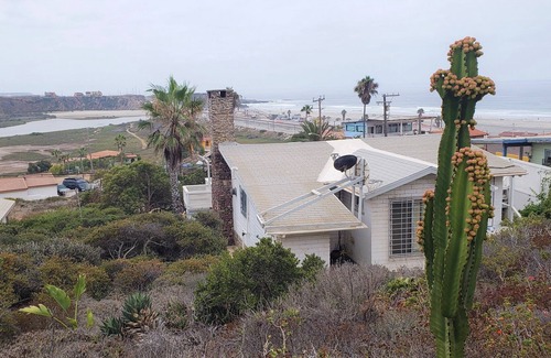 La Fonda Cottage | Romantic Ocean & Garden house - beach access and views