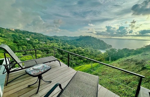 El Cerro Villa | Romantic Ocean View One bedroom Villa