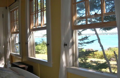 South Bristol Cottage | Romantic Oceanfront Camp for Two