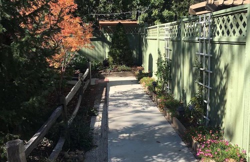 Trail Cabin | Romantic & private cabin on Rogue River, 1 hr from Crater Lake