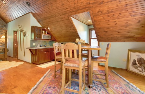 Gassville Apartment | Romantic River Retreat in Gassville