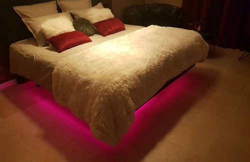Saint-Zacharie Bed & Breakfast | Romantic room rental in Provence