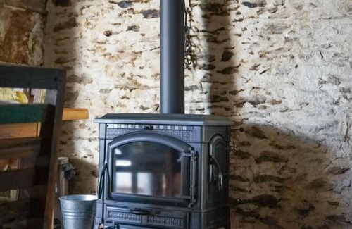 Altillac House | Romantic rustic stone house with garden and beautiful terrace