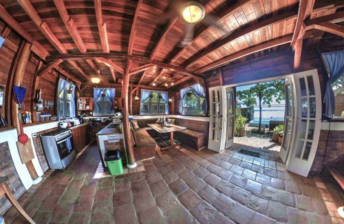 Pochomil Apartment | Romantic Seaside Casita w Pool AC Fire Sunsets