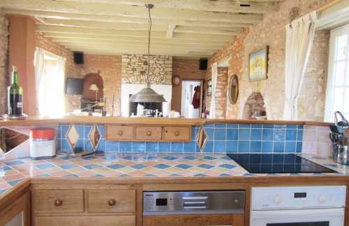 Marnac Cottage | Romantic stone house with private pool, mature garden and panoramic views