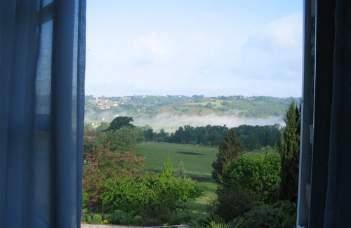 Marnac Cottage | Romantic stone house with private pool, mature garden and panoramic views