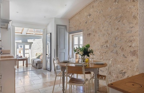 Valbonne Apartment | Romantic stone Loft in the heart of Valbonne