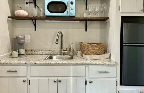 Mena Cottage | Romantic studio cottage, ride 2 Wolf Pen Gap, king, paved rd, fire pit, private.