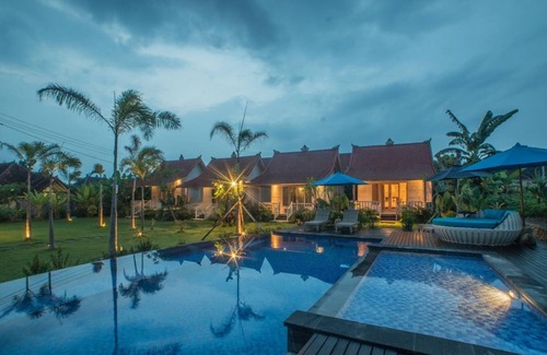 Mushroom Bay Cottage | Romantic tree house in Nusa Lembongan, walk far to the beach