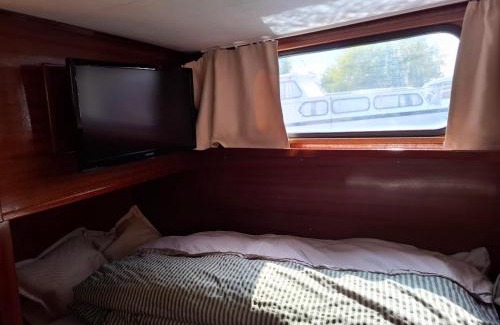 Billbrook Boat Rental | Romantik Boot Martinique