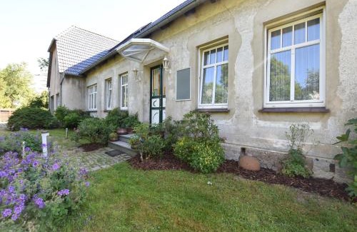 Kroepelin Apartment | Romantische Ferienwohnung in Boldenshagen , cleaning included