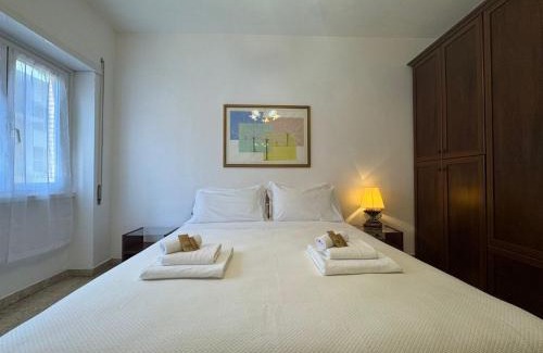 Garbatella Apartment | Rome in Retro Style
