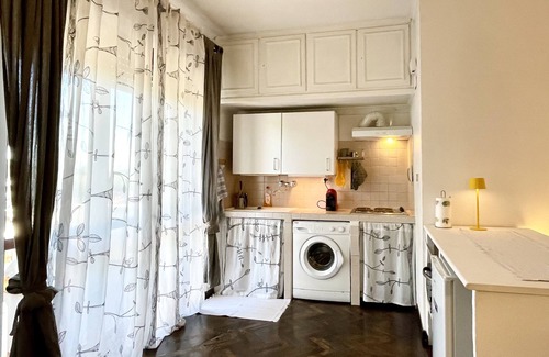 Rome Apartment | Rome Special place, 30 min bus to San Pietro/Vatican and center of Rome.