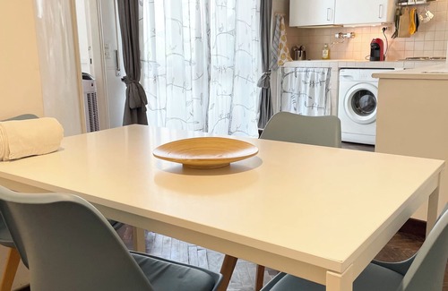 Rome Apartment | Rome Special place, 30 min bus to San Pietro/Vatican and center of Rome.