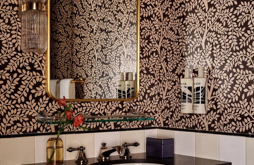 Central New York City Hotel | Romer Hell's Kitchen