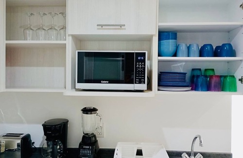 Alvaro Obregon House | Romulo Ofarril 2parking/3be/2ba
