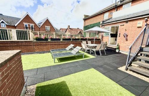 New Forest District Apartment | Roof Garden @ No.60 High Street