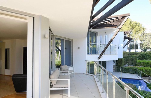 Marbella House | Rooftop 4 Beds Villa Sea View, Spa & Private Pool