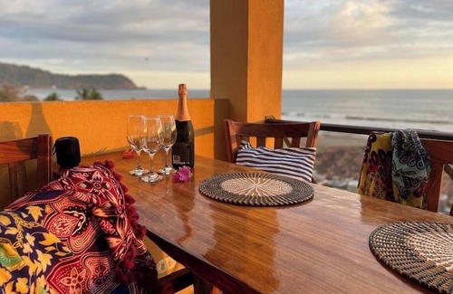 Barrio Los Villalobos Condo | Rooftop balcony oceanfront PH condo with King beds