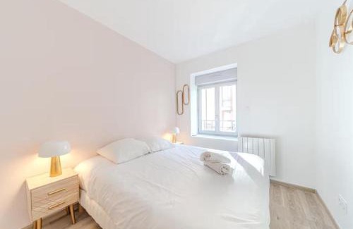 Saint Clair Apartment | Rooftop d'exception, vue Rhône, 6 personnes, Caluire