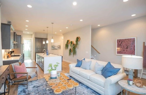 Hadley - Washington House | Rooftop, Grill, Garage, Near Broadway