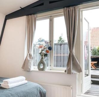Grachtengordel-West Apartment | Rooftop Retreat