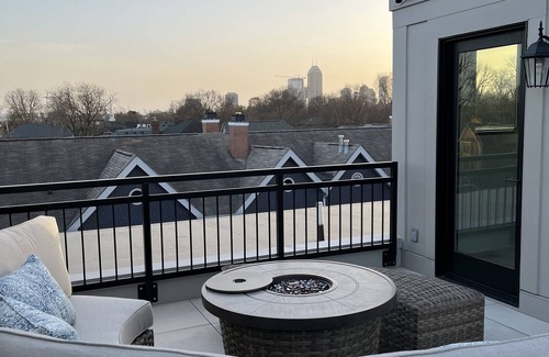 Old Northside House | Rooftop Retreat