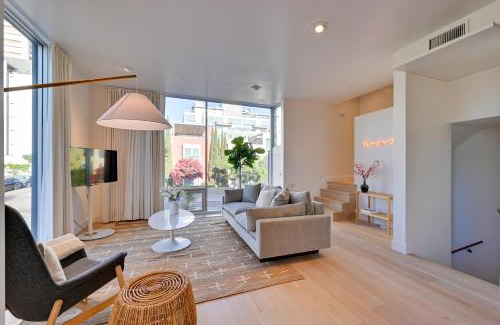 Little Italy House | Rooftop with Views Modern Little Italy Townhome