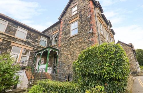 Coniston Apartment | Rooftops
