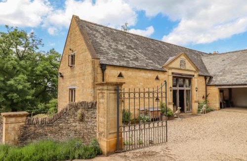 Broadway House | Rookery Hall