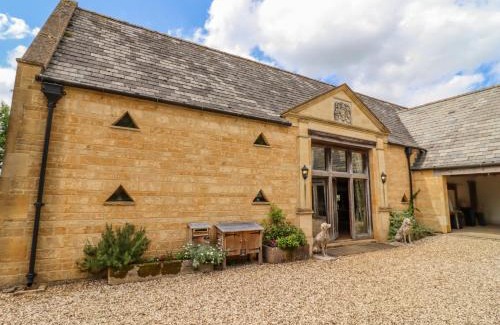 Broadway House | Rookery Hall