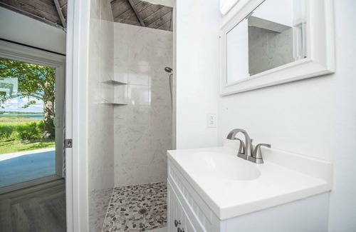 Clermont Apartment | Room 04 - Lake Sumner