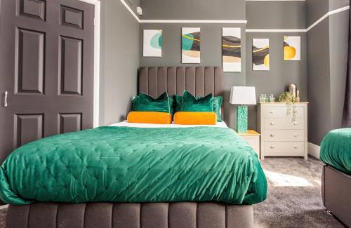 South Shields House | Room 04 - Sandhaven Rooms Triple