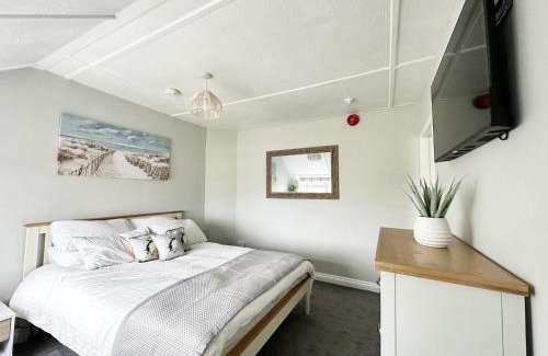 Holywell House | Room 1 at Holywell Beach Bar