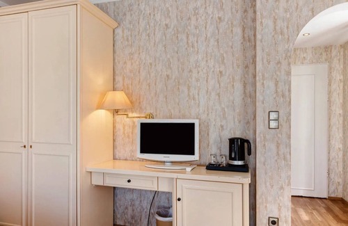 Reichenau Apartment | Room '2-Bett Ohne Seeblick' with Shared Terrace, Balcony and Wi-Fi
