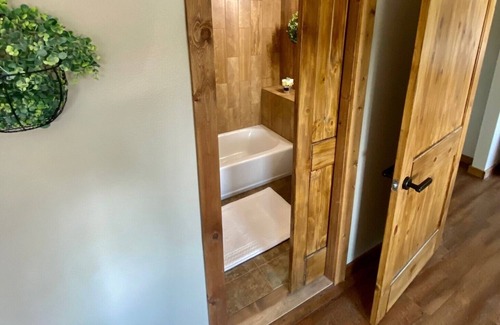 Susitna North House | Room 2 - King Suite in the Farmhouse