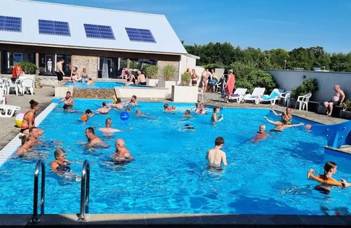 Hvalpsund Apartment | Room 2 to 4 persons - 2 pers. included in the price