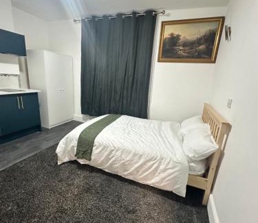 Nottingham Apartment | Room 3 NG3 2AZ