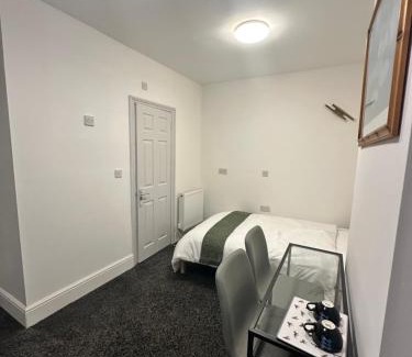 Nottingham Apartment | Room 5 NG3 2AZ