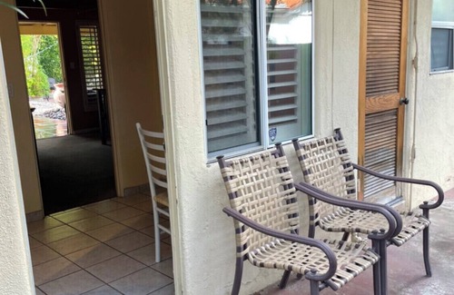 Downtown Palm Springs Apartment | Room 5️⃣ studio in a boutique hotel with kitchen by the pool in downtown PS