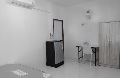 Nai Muang Hostel | room 6 still available for MotoGP