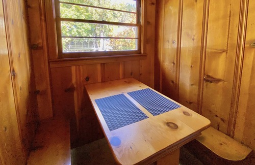 Downieville Cabin | Room 7 - King Kitchenette