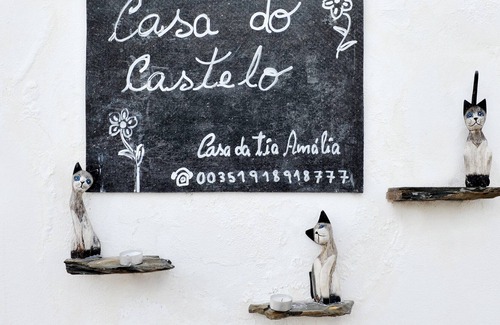 Mertola Apartment | Room 8- Castle House In Historic Center