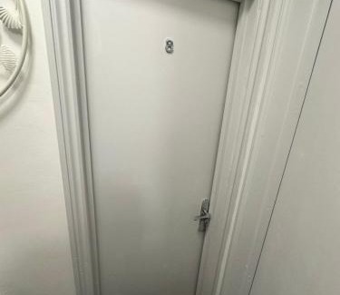 Nottingham Apartment | Room 8 NG3 2AZ